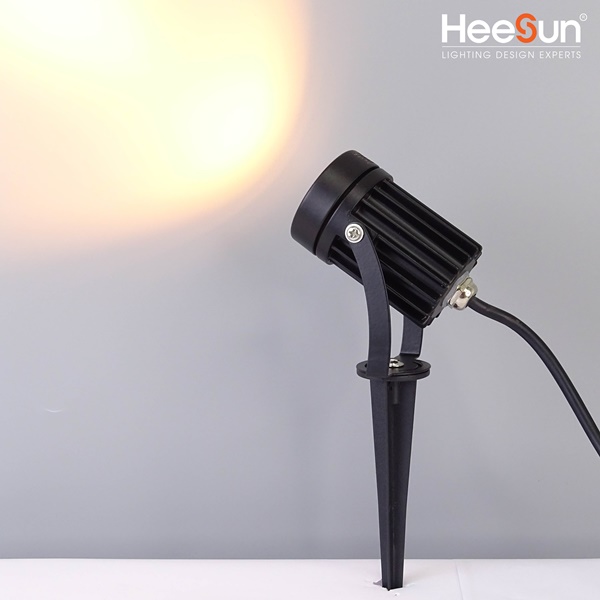 Đèn cắm cỏ Heesun 3W HS-CCN3 bảo hành 2 năm, tuổi thọ tới 50.000h giá tốt - Heesun Lighting | Thương hiệu đèn LED cao cấp