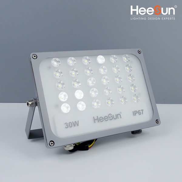 Đèn LED pha Bee-Light 30W HS-FBL30 | Bảo hành chính hãng 24 tháng - Heesun Lighting | Thương hiệu đèn LED cao cấp